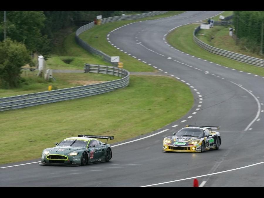 Aston Martin DBR9 Le Mans Winner 2007 года  (фото 3 из 21)